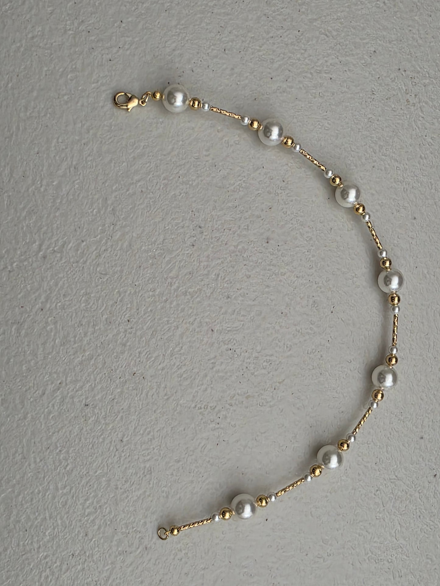18K Gold Plated White Pearl Handmade Bracelet Baroque Vintage Ball Shape