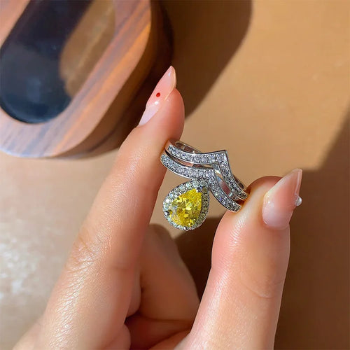 Load image 1 in gallery view. High-End Fashionable Teardrop Ring Set Full ZC V-Shaped with Platinum Plating