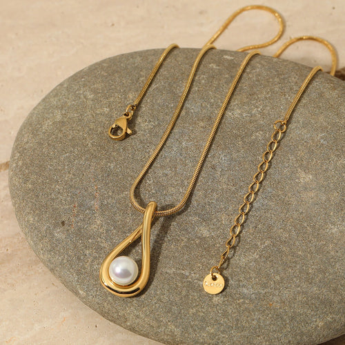 Load image 1 in gallery view. Gold Plated Waterproof Hip Hop Twist Chain Pendant Fashion Necklace