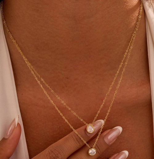 Load image 1 in gallery view. 18K Gold Teardrop Shape Single Stone Necklace Zirconia One Stone Diamond Water Drop Necklace
