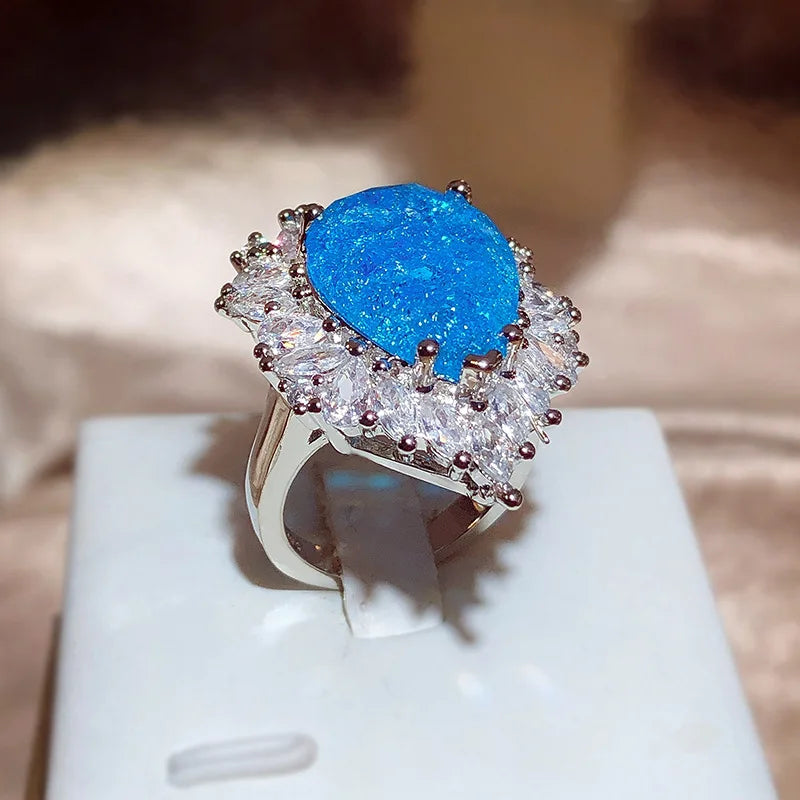 Luxurious Ring Resizable Water Drop Shape Shining Blue Stone with Princess Cut Design