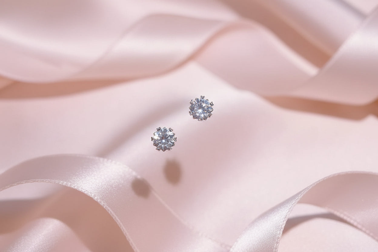 Round Cut Zircon Pendant Necklace Platinum Plated Blade Chain Trendy Silver Jewelry