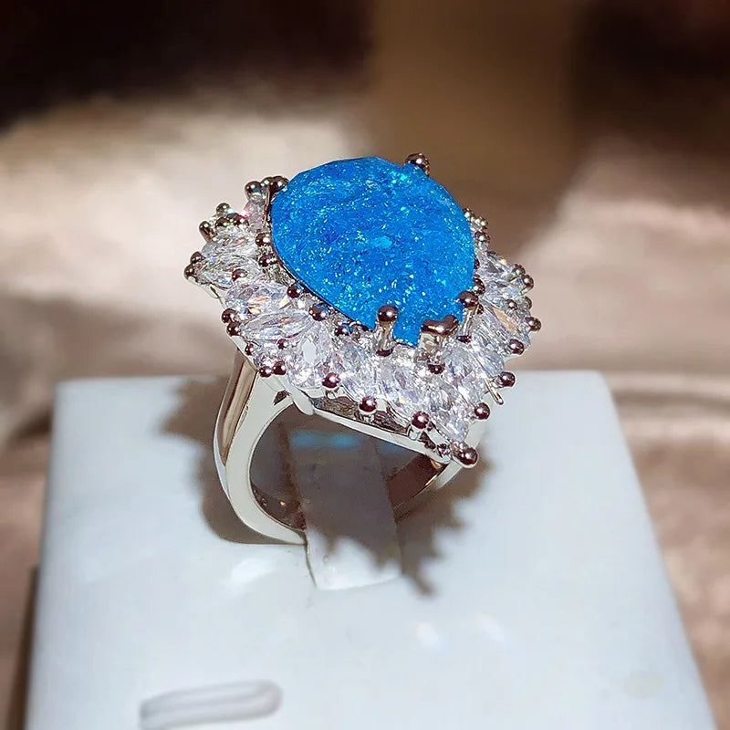 Luxurious Ring Resizable Water Drop Shape Shining Blue Stone with Princess Cut Design