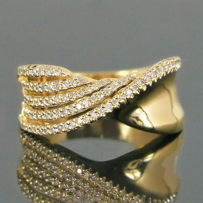 Gold Plated Custom Twist Cubic Zirconia Rings for Women Engagement