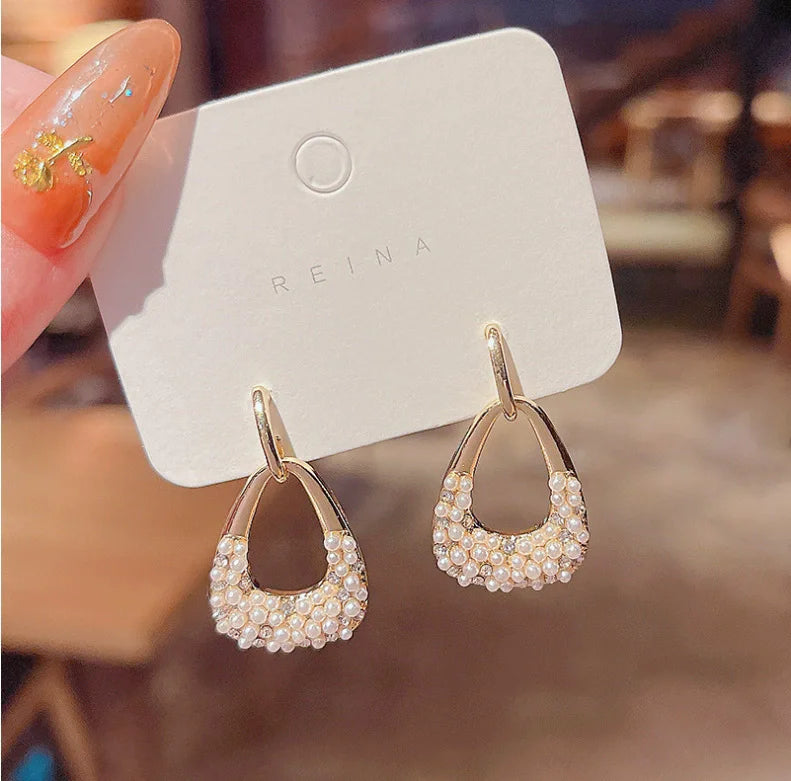 Vintage Punk Baroque Circle Pearl Earrings for Geometric Droplet Shape Ear Clip