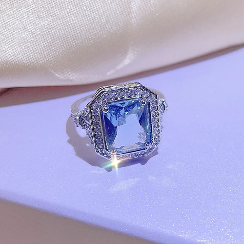 Load image 1 in gallery view. 9