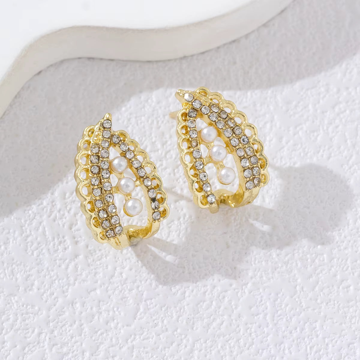 High End Cats Eye Stone Ruyi Earrings Exquisite Geometric Luxury Jewelry