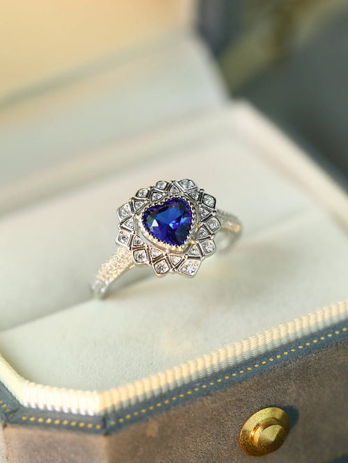 Load image 1 in gallery view. 3