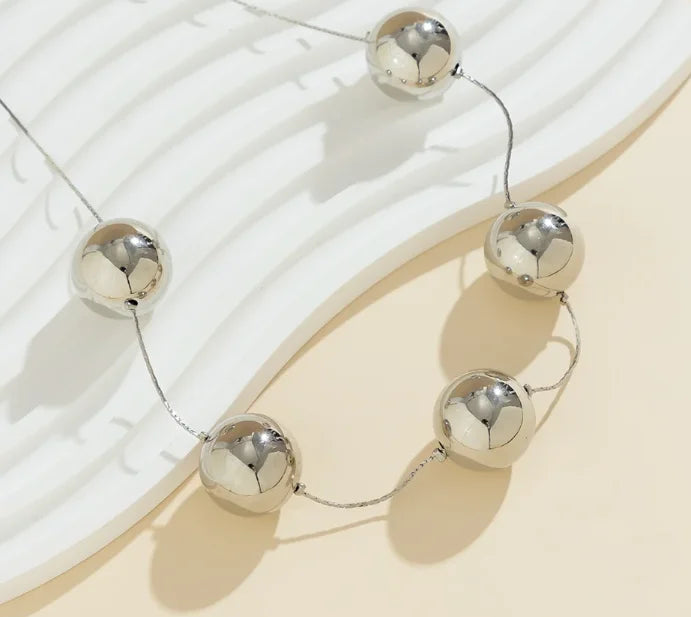 Big Beaded Punk Collar Geometric Type Clavicle Chain Round Silver Necklace