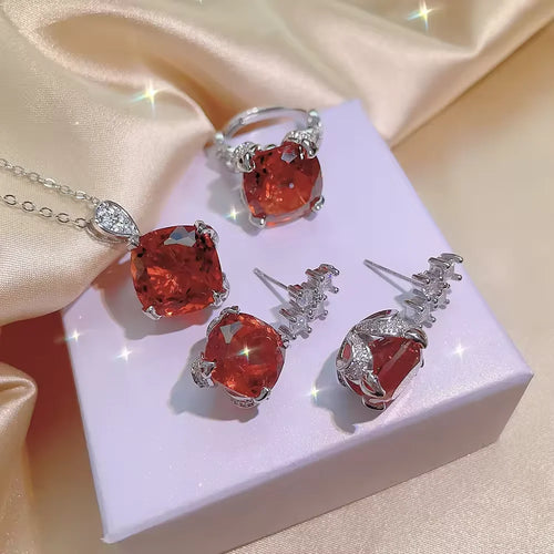 Load image 1 in gallery view. 3