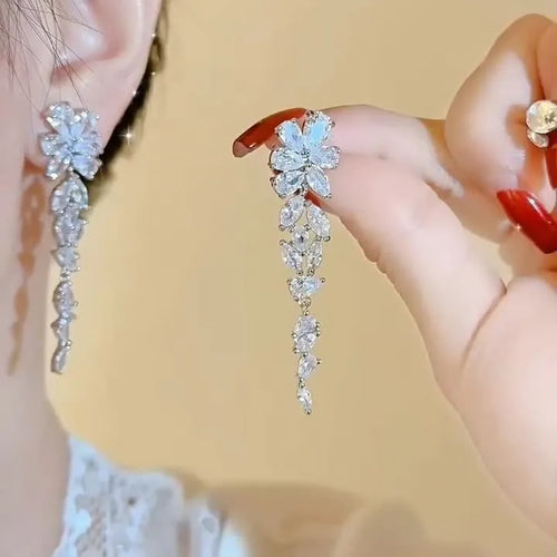 Load image 1 in gallery view. Long Earrings Exquisite Personality Simple Luxury Versatile Temperament Women's Earrings