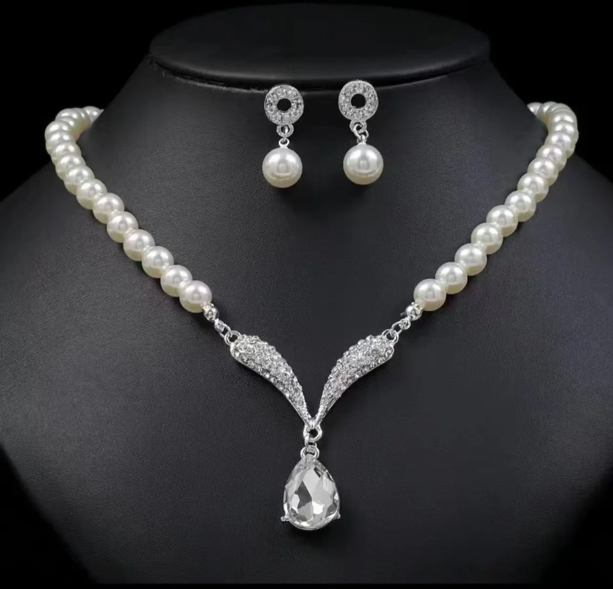 2pc Pearl Necklace and Earring set for Women Party