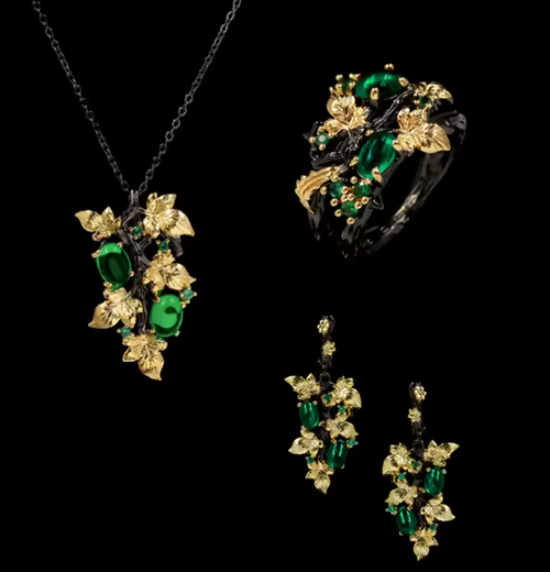 Load image 1 in gallery view. Exquisite Leaf Flower Shape Black and Green Zircon Ring with Antique Gold Plating