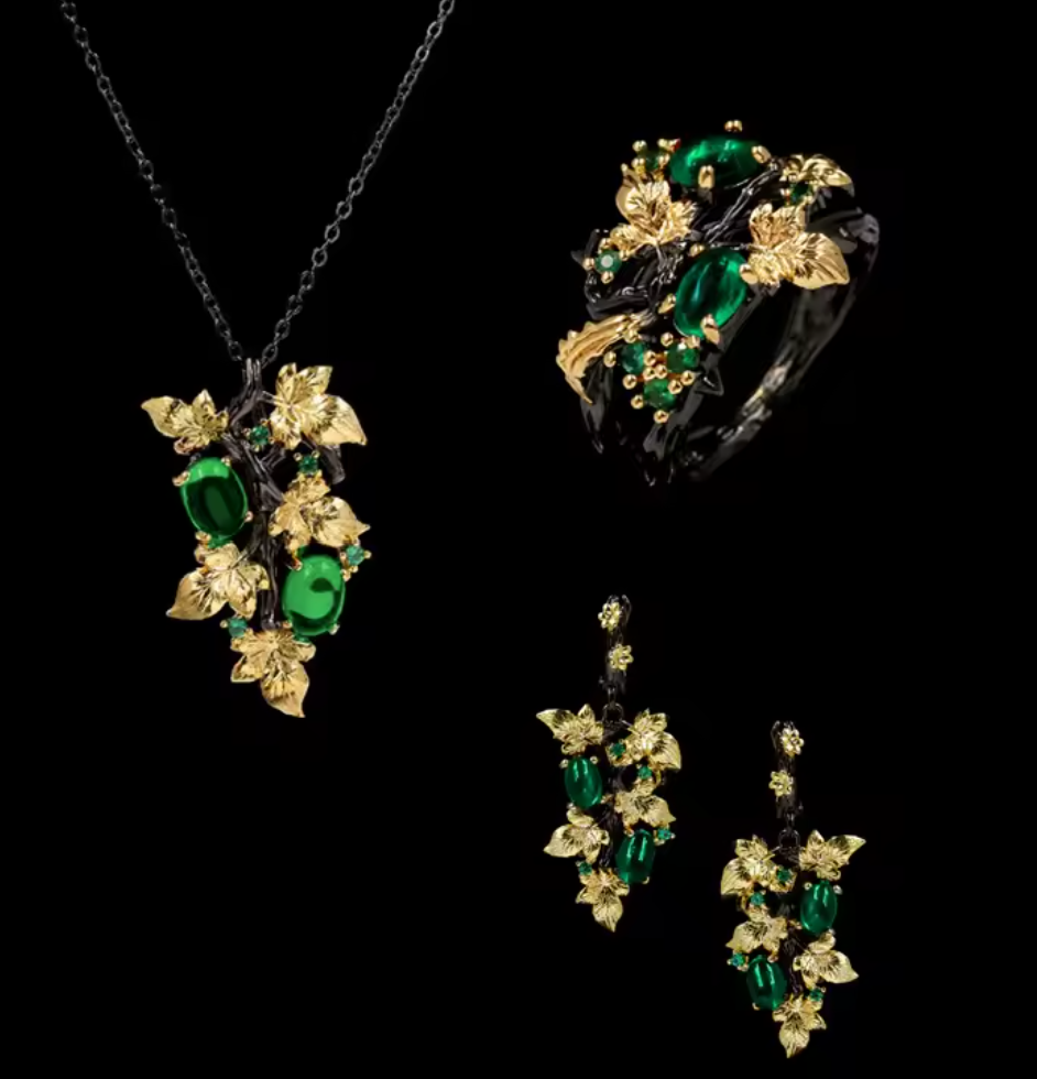 Exquisite Leaf Flower Shape Black and Green Zircon Ring with Antique Gold Plating
