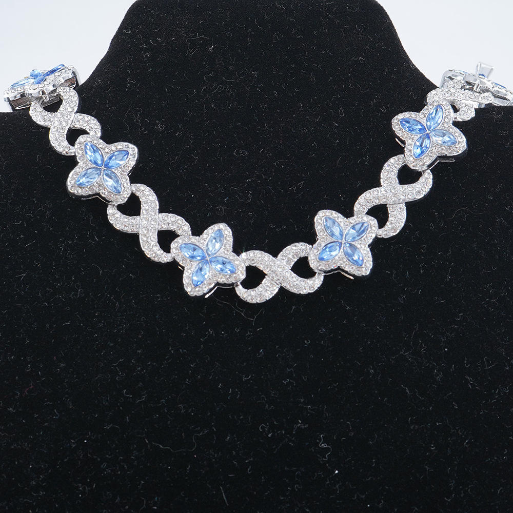 Elegant  Silver Blue diamond Four-leaf Clover 8-character Natural Stone Necklace