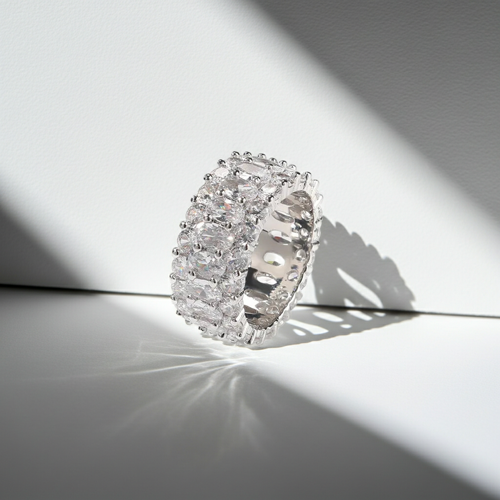 White Zircon Stone Rings Hip Hop Exquisite Diamond Rings for Women Anniversary